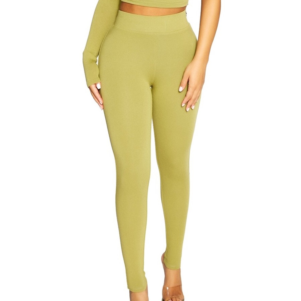 Naked Wardrobe The NW Leggings in Avocado